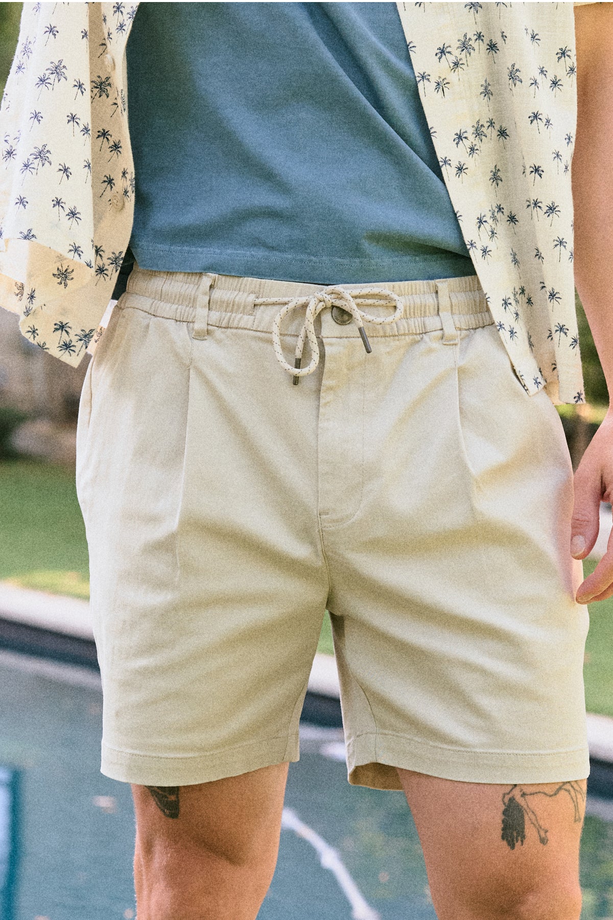 NEUTRA - DRAWSTRING ELASTIC WAIST TWILL SHORT